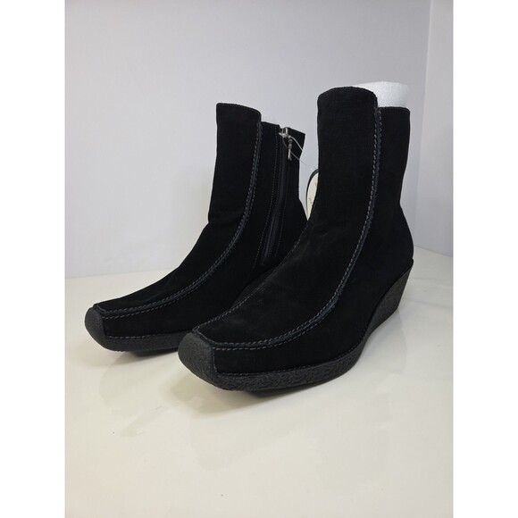 Naturalizer Ankle Boots Zip Up Sz 9.5 Black Suede Scotchguard Waterproof NWT - Picture 1 of 10
